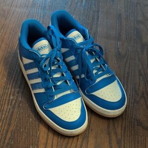 Adidas Sneakers in Blue and Cream